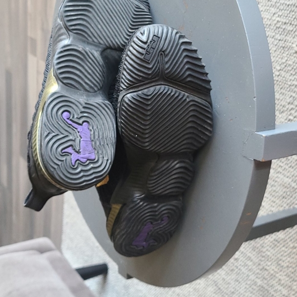 Nike LeBron XVI "I am king" - Picture 4 of 4